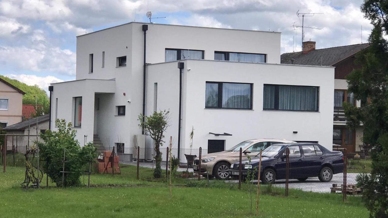 Apartman Gabriela Roudne Exteriör bild