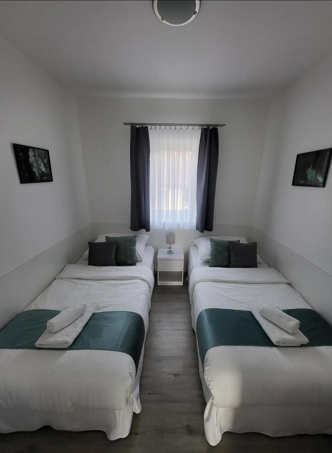 Apartman Gabriela Roudne Exteriör bild